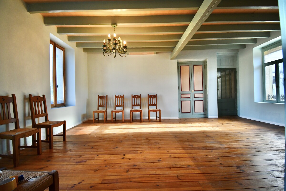 Intérieur d’une maison de caractère vendue en Dordogne