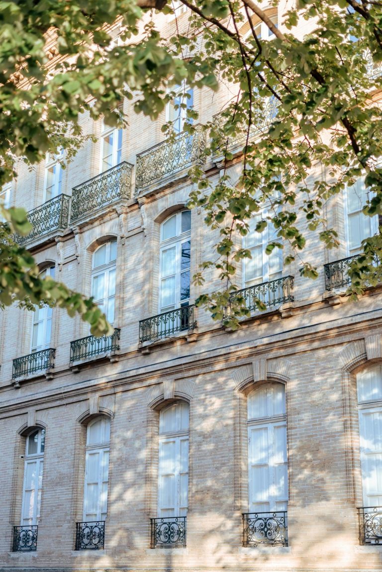 Vente et achat d'immeuble en péril - Urgences Immobilières